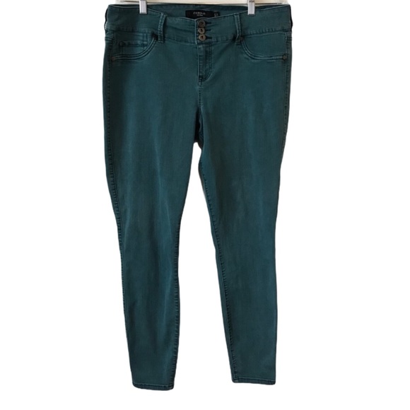 Torrid High Rise Jegging Jeans - Picture 4 of 10